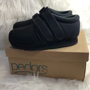 👟Black Pedors classic MAX stretch Double strapped Velcro men’s 9 6E woman 11 6E